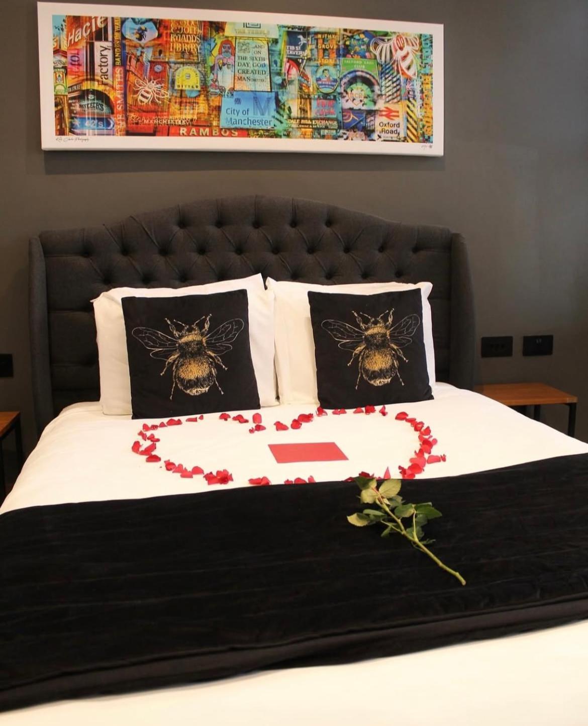 샐퍼드 아레나 블랙 라이언 B&B 외부 사진